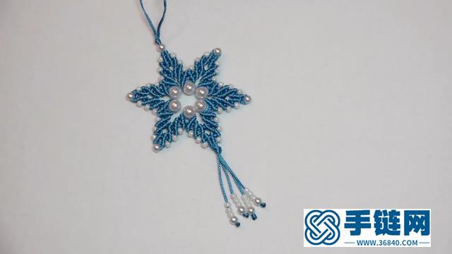 雪花形状的珍珠吊坠，编法很简单，戴起来非常漂亮（图解2